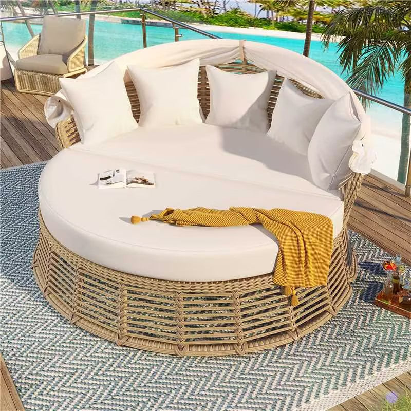 Élanor convertible daybed separated into two outdoor lounge chairs